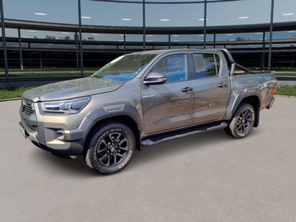 2022 Toyota Hilux Double Cab Invincible 4x4 2.8 JBL Leder