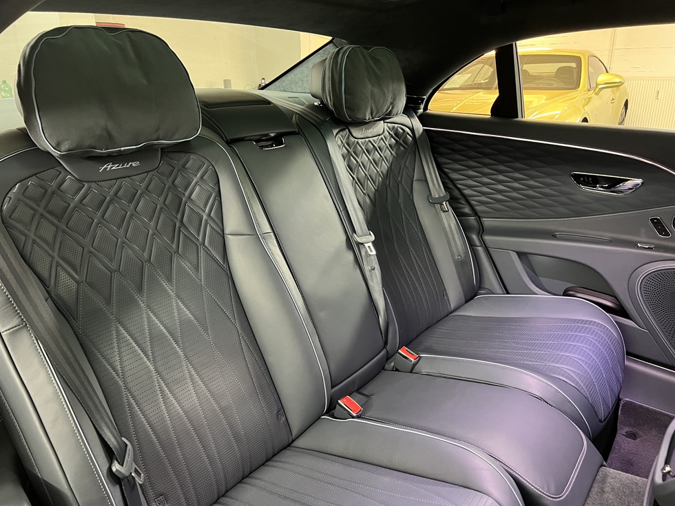 2022 Bentley Flying Spur AZURE HYBRID - Image 10