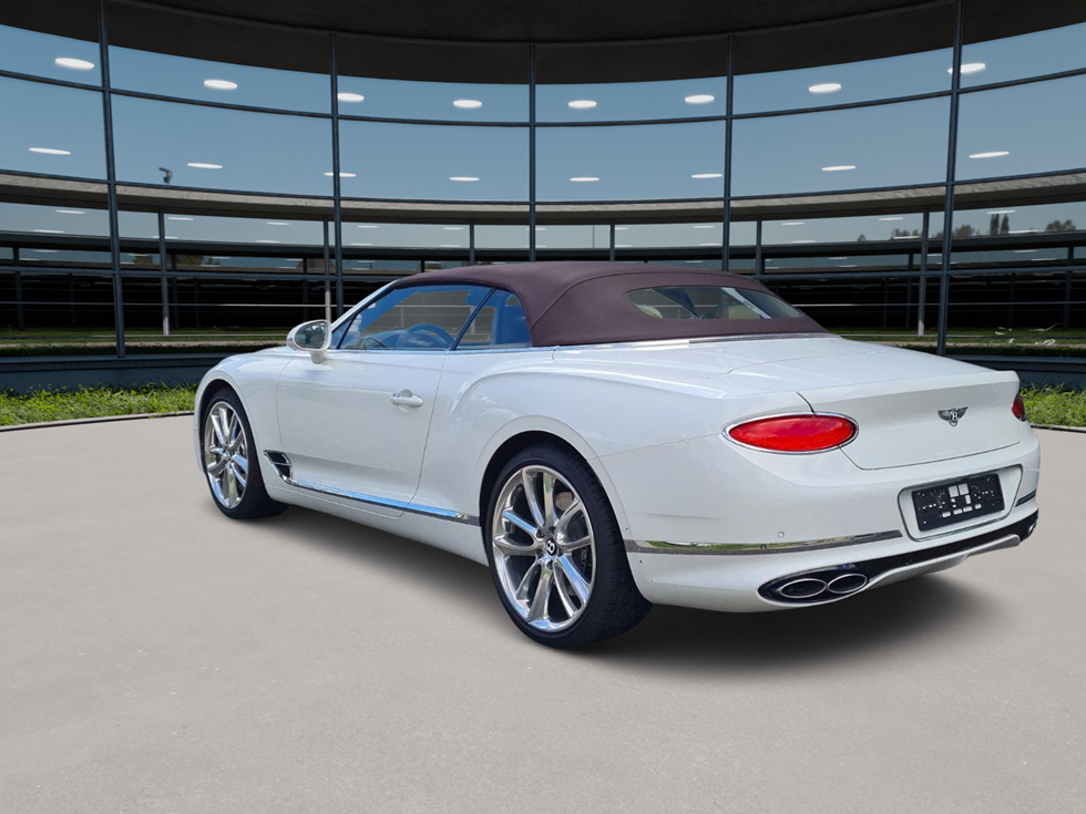 2022 Bentley Continental GTC V8 Elegant / Full Option - Image 2