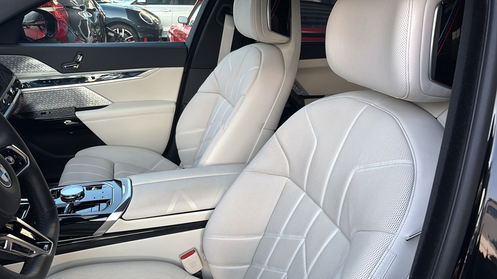 2024 BMW 740 d xDrive MSport 21Zoll Cinema Loung St - Image 7