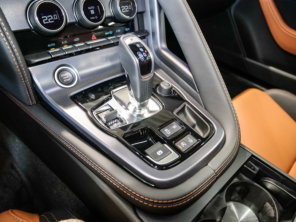 2024 Jaguar F-Type Coupe R AWD P575 Spiced Copper Edition - Image 7