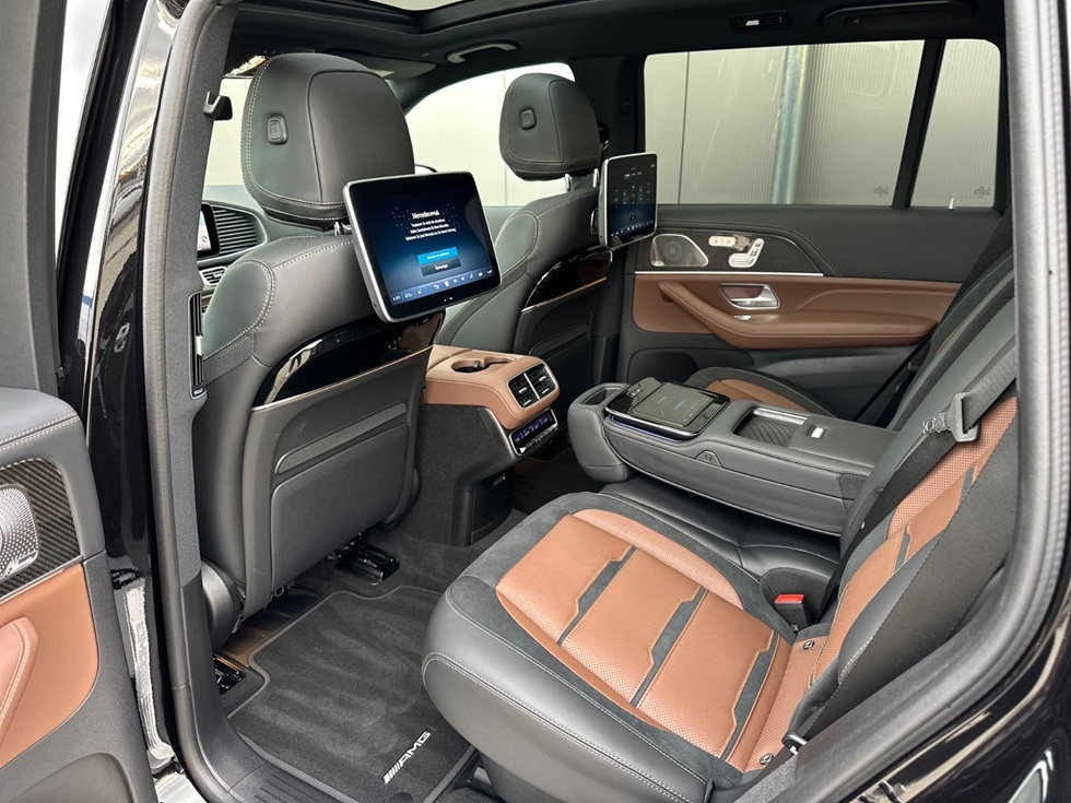 2024 Mercedes-Benz GLS 63 Ultimate 23" Carbon - Image 9