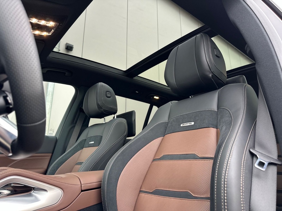 2024 Mercedes-Benz GLS 63 Ultimate 23" Carbon - Image 8