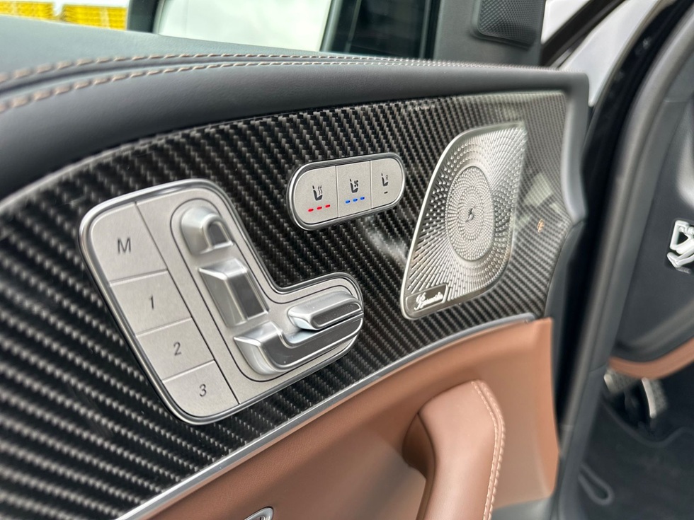 2024 Mercedes-Benz GLS 63 Ultimate 23" Carbon - Image 10